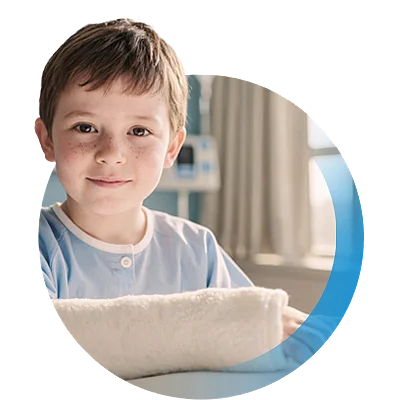 Bild eines Kindes mit gebrochenem Arm.