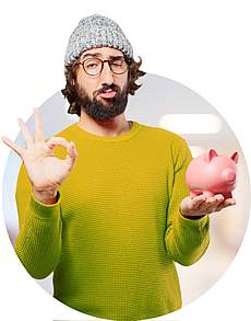 Bild eines Mannes, der ein Sparschwein in der Hand h&auml;lt.