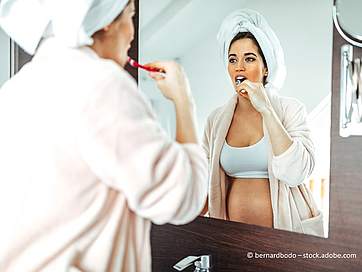Zahnreinigung in der Schwangerschaft: Wie werdende Mütter Zahnerkrankungen vorbeugen