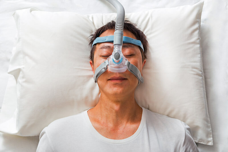 Schlafapnoe-Therapie - CPAP-Maske gegen Atemaussetzer - Ratgeber Gesundheit – Muenchener Verein