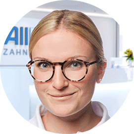 Julia Schmidt, Zahnärztin im AllDent Zahnzentrum Hamburg
