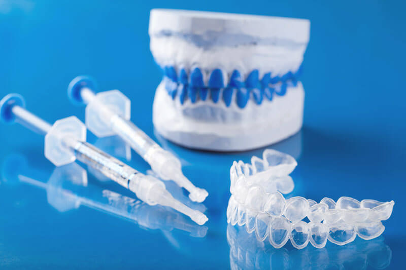Individuelles Set für Zahnaufhellung mit Silikonschalenspritze